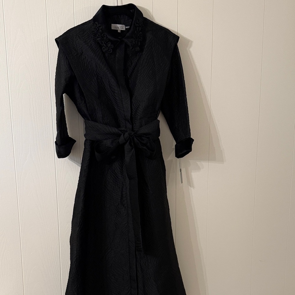 Teri Jon Black Textured Long Sleeve Dress